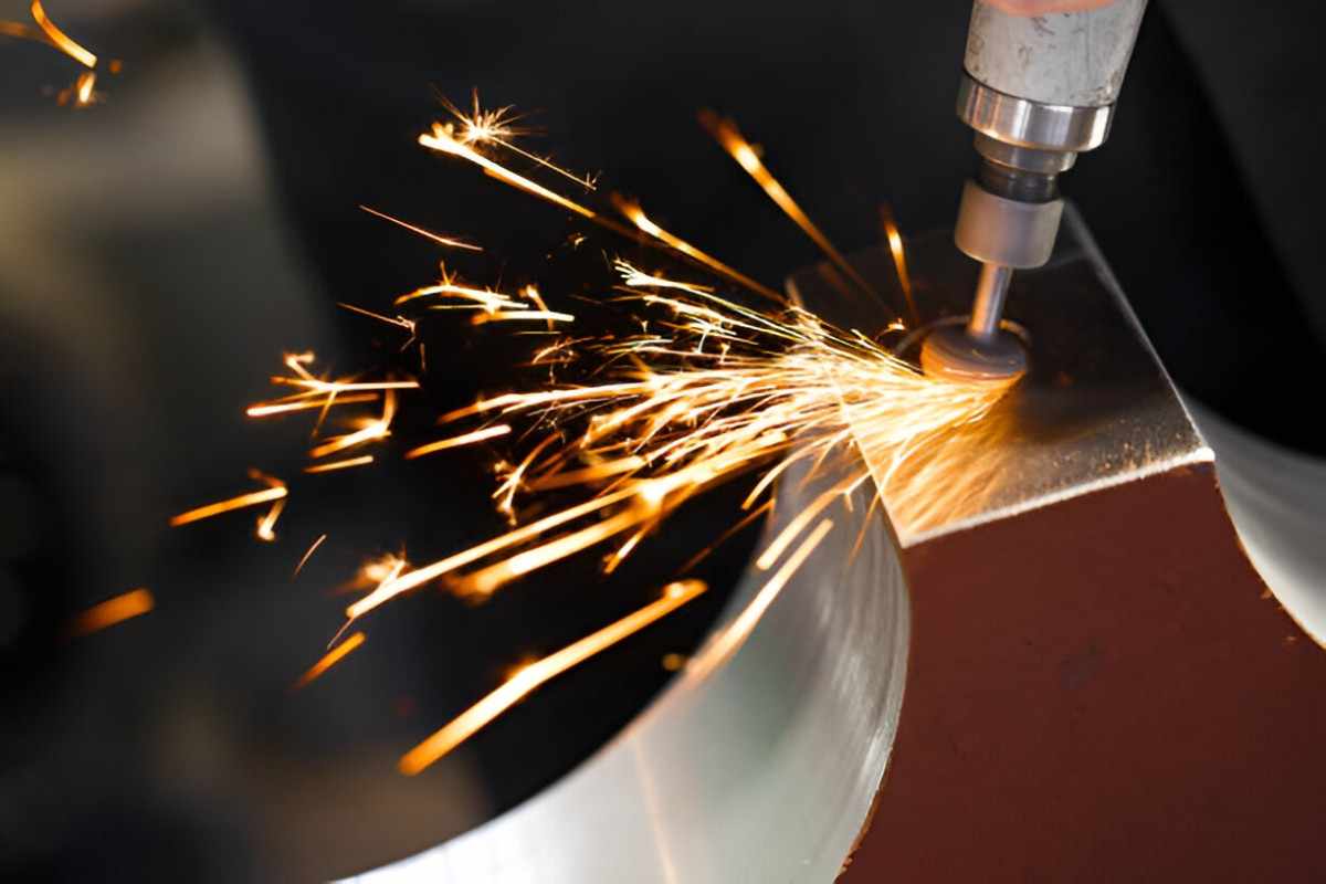 Metal Deburring – Smoother Parts, Safer Edges