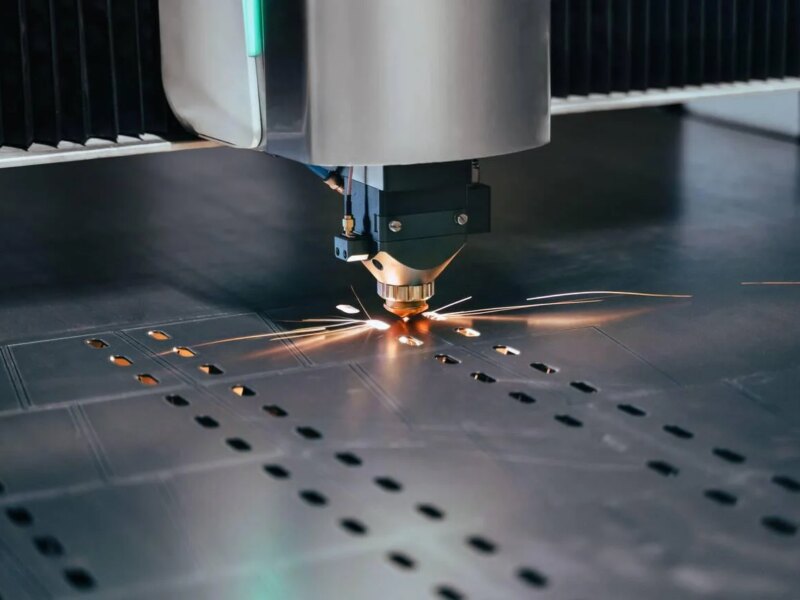 Laser Cutting Steel: How to Get Clean, Accurate Cuts on Thick Sheets